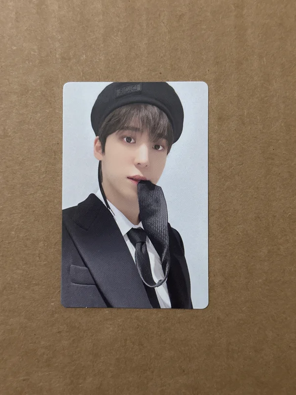 GOLDEN HOUR : Part.1 Target Exclusive