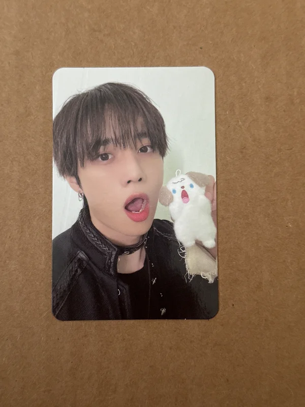 Unexpected hello82 POP-UP Exclusive