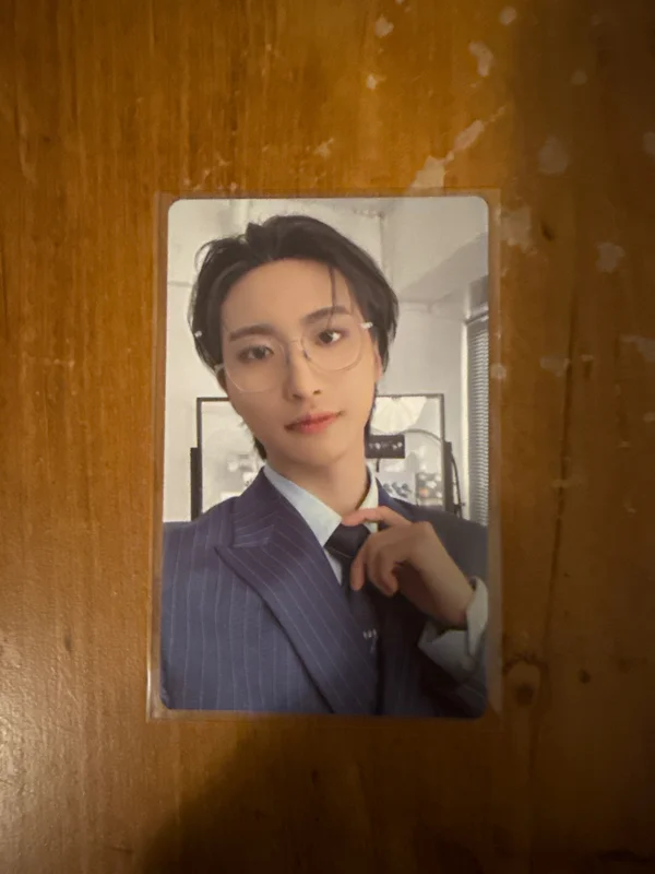 ATEEZ 2024 SEASON'S GREETINGS
