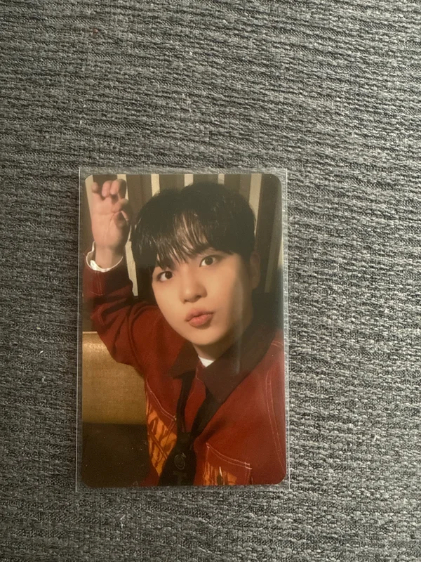 GOLDEN HOUR : Part.1 POP-UP EXHIBITION & STORE PHOTO & SCRATCH CARD B SET