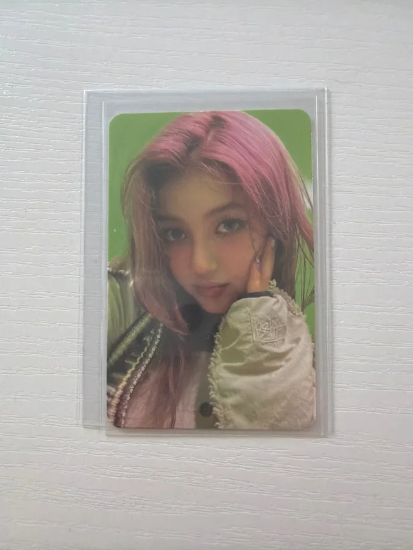 OMG Weverse Albums version A