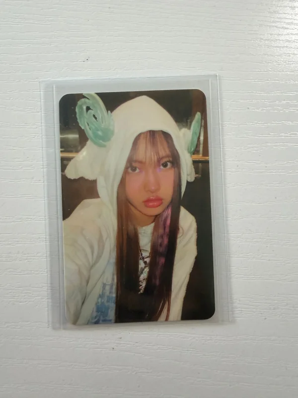 OMG Weverse Albums version A