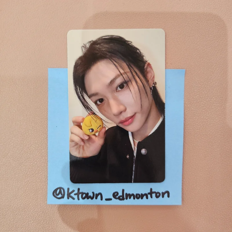 SKZOO TAMAGOTCHI & CASE SET