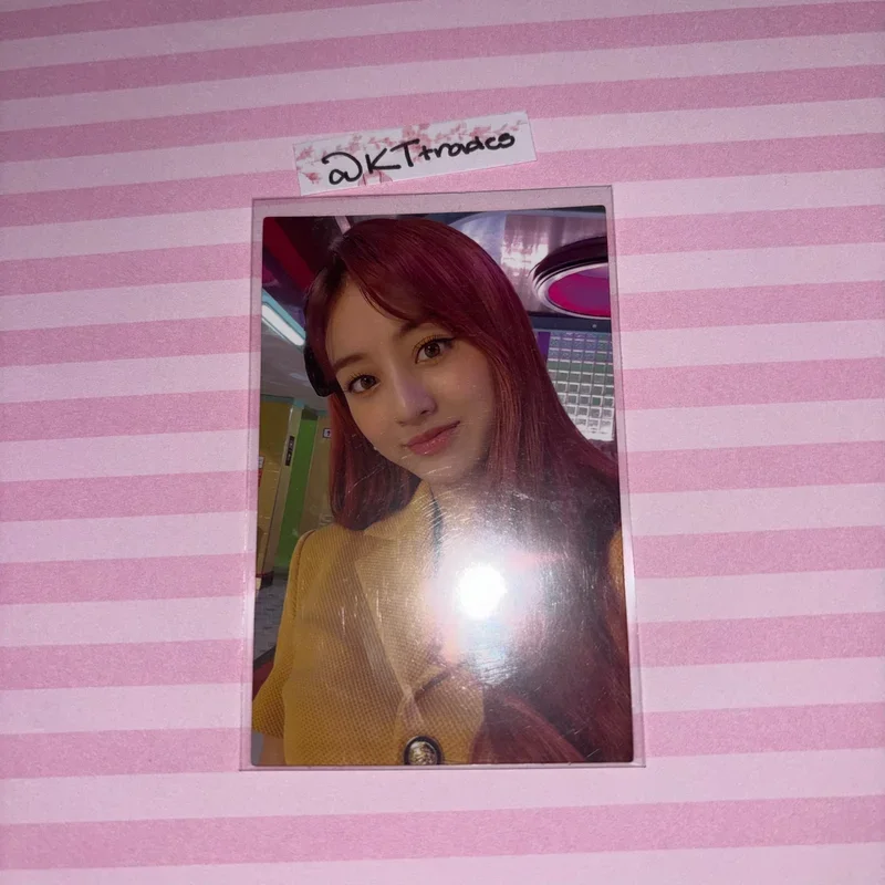 Jihyo Eyes wide open