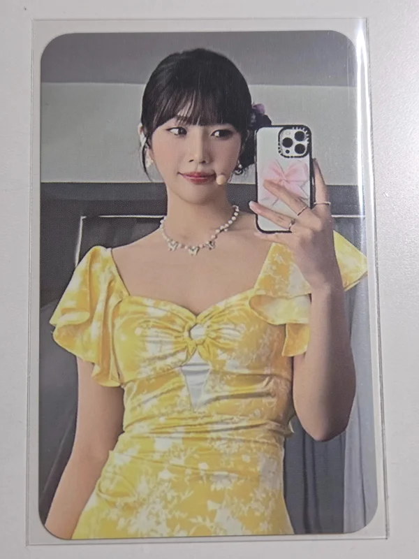 8th Anniversary Acrylic Stand & AR Voice Card Set