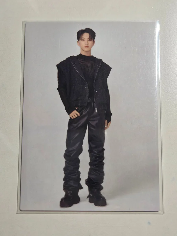 SEVENTEEN TOUR FOLLOW TO JAPAN PHOTO CARD