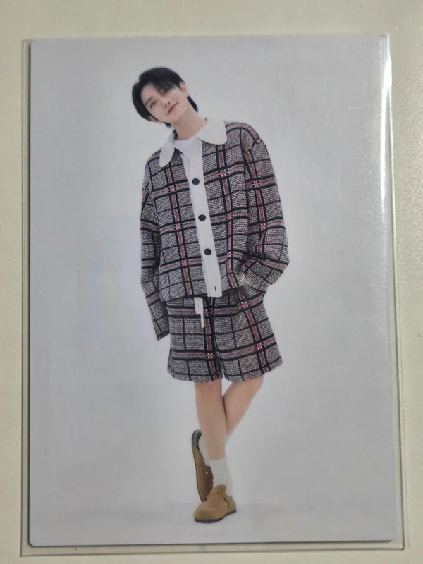 23 SEVENTEEN's HOME PHOTO CARD