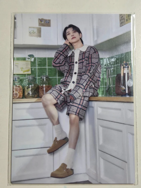 23 SEVENTEEN's HOME PHOTO CARD