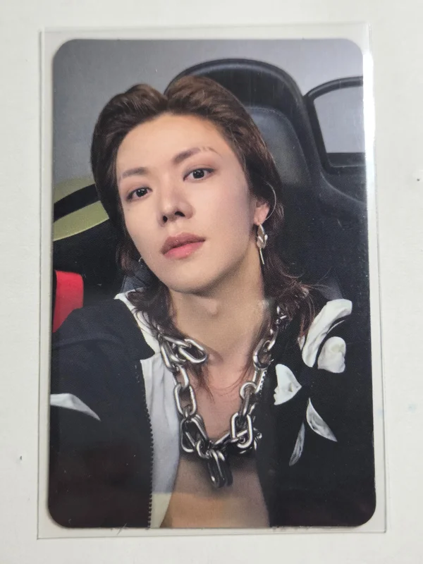 2 Baddies Photobook Ver. FASTER Ver.