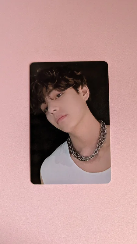 BTS FESTA D-DAY CALENDAR : Celebration of The 8th Anniversary  BTS | V