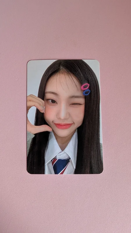 the Billage of perception: chapter three Doppelganger Card  Billlie | SHEON