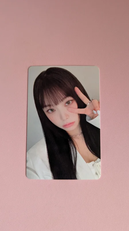 the Billage of perception: chapter three Doppelganger Card  Billlie | SUHYEON