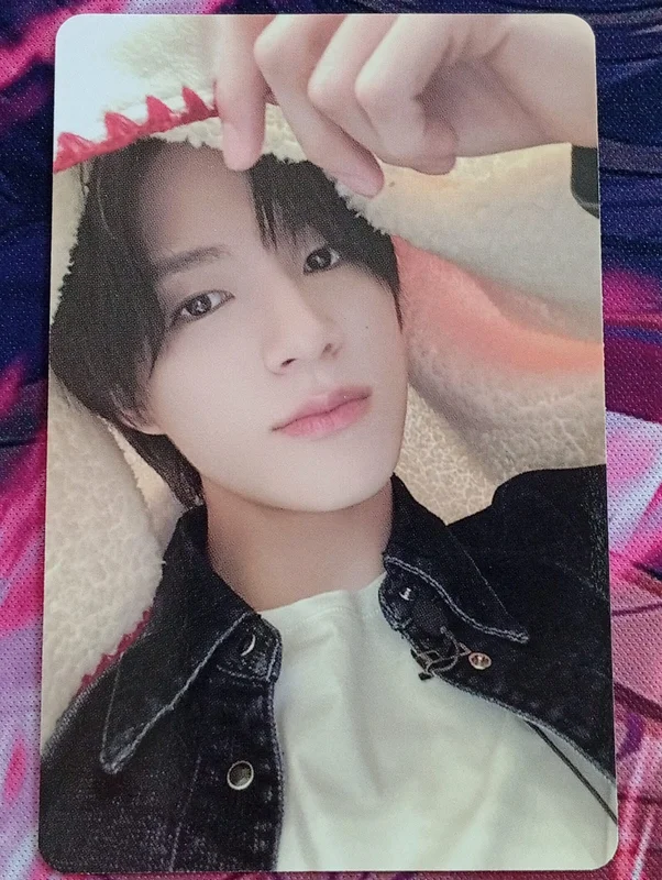 2024 PINK CHRISTMAS PHOTO CARD RANDOM PACK