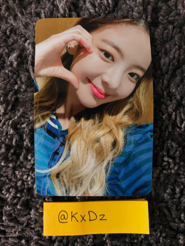ITZY LIA 'CRAZY IN LOVE WITHDRAMA' Photocard | Sold by kxdz | Used