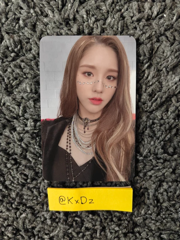 LOONATHEWORLD : Midnight Festival Photocard Set