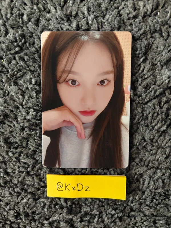 LOONAVERSE : FROM Trading Card