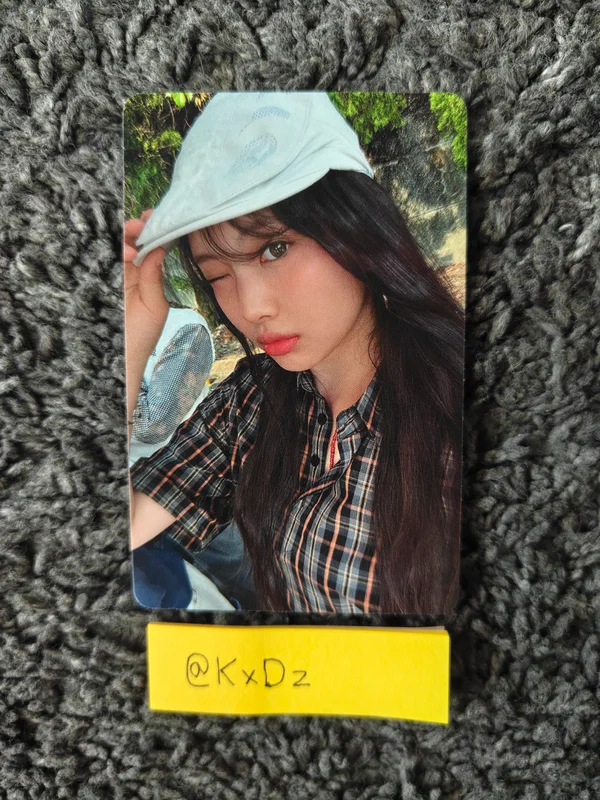 LOONA Olivia Hye 'Summer Special [Flip That] EVERLINE LUCKY DRAW