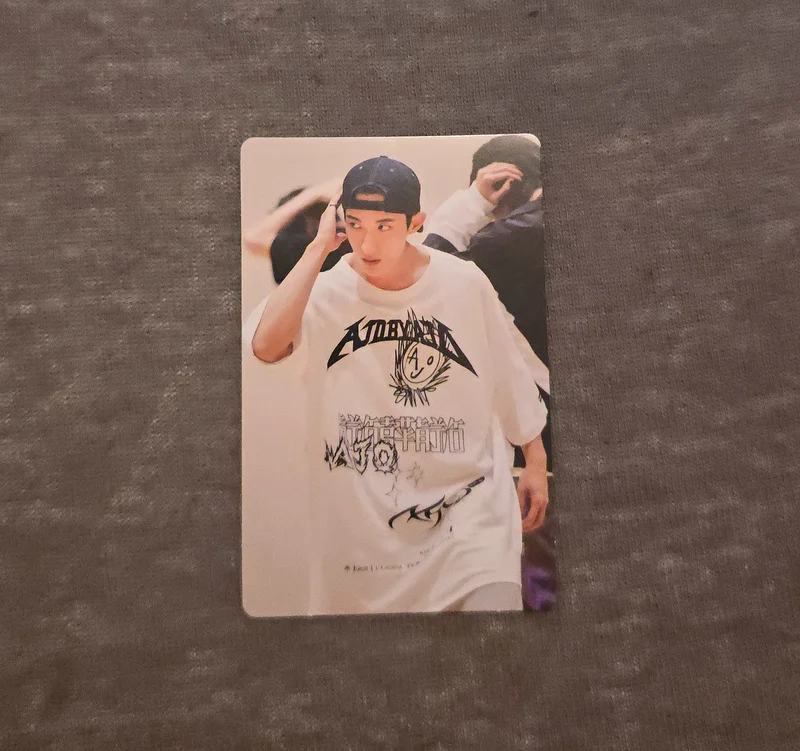 Seventeen DK follow fellow exhibition trading card