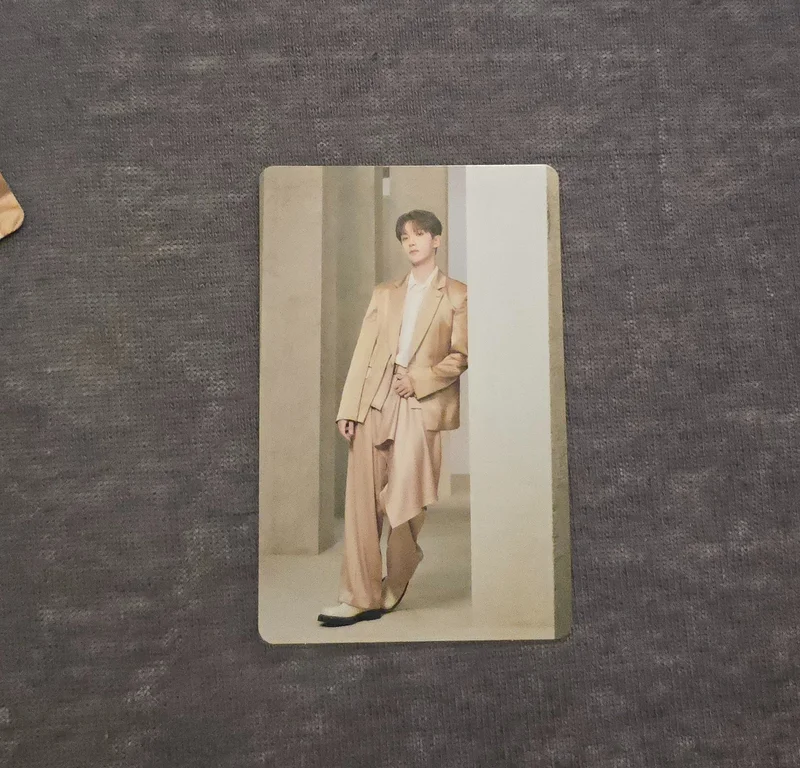 Seventeen right here tour trading card