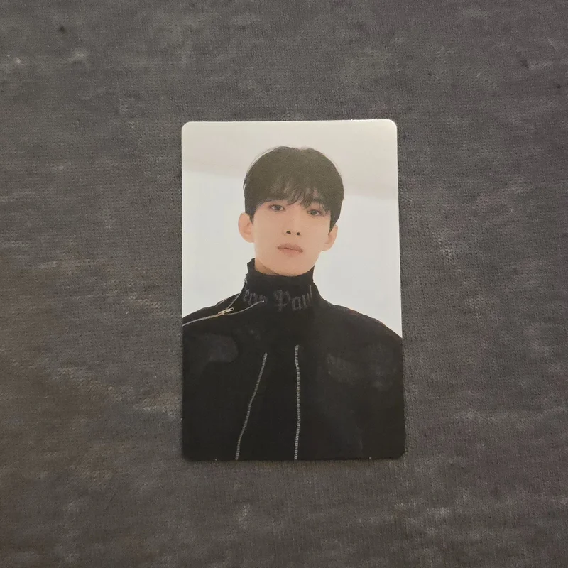 Seventeen tour follow again trading card