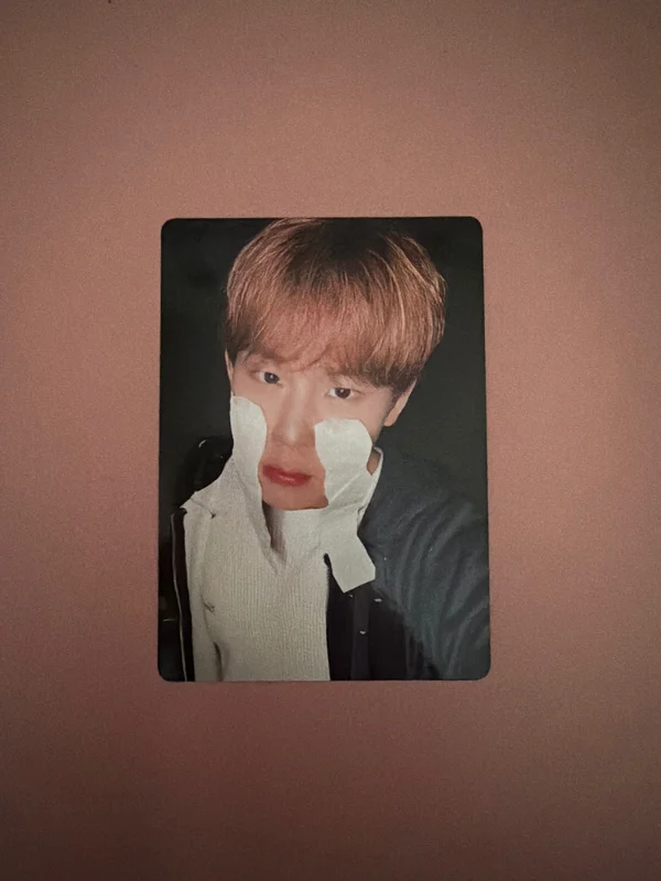 Unfold DIGIPACK VER. hello82 POP-UP Exclusive