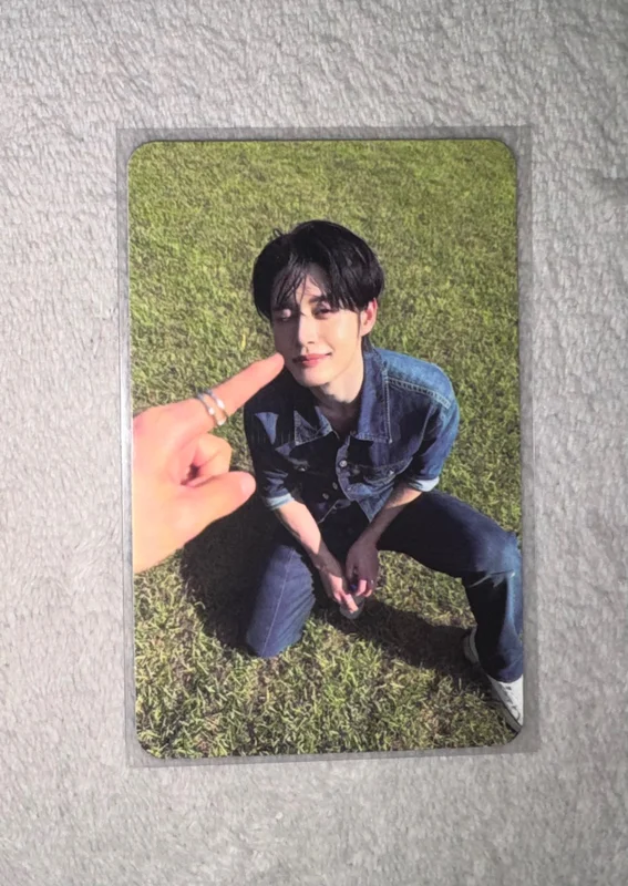 NEVER SAY NEVER PHOTOBOOK Ver. ORDINARY Ver.