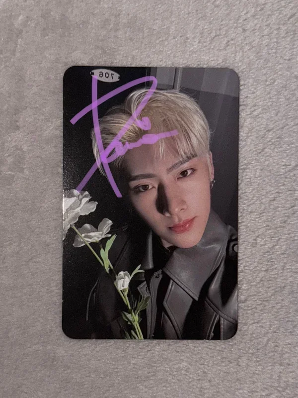 YOUTH IN THE SHADE DIGIPACK Ver.