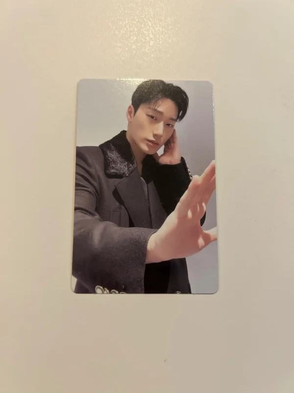 GOLDEN HOUR : Part.1 US Exclusive