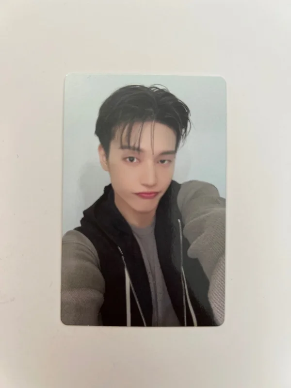 GOLDEN HOUR : Part.1 hello82