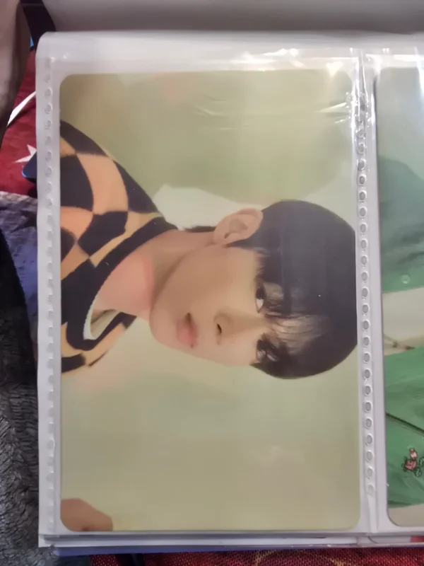 2022 SF9 SEASONS GREETINGS