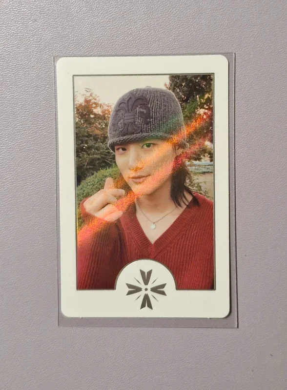 Woodz only lovers left white ver