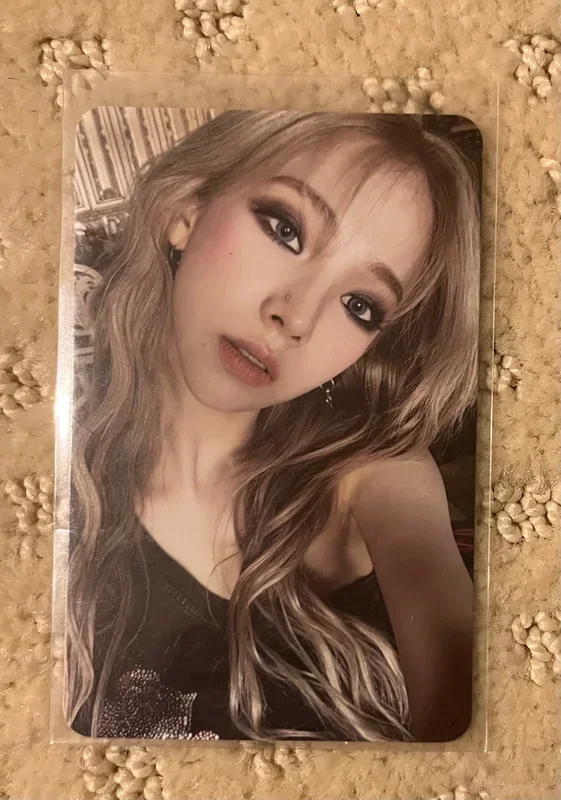 Pocamarket, aespa KARINA MY WORLD Target Exclusive K-pop Photocard
