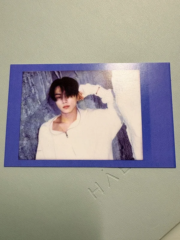 ROMANCE : UNTOLD -daydream- Weverse Albums ver.