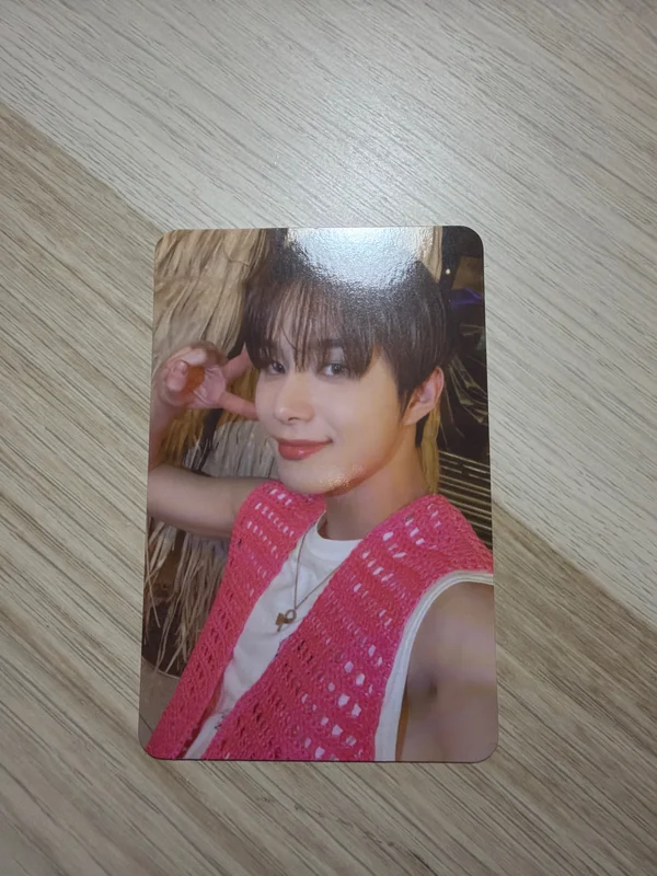 2 Baddies Photobook Ver. US ver.