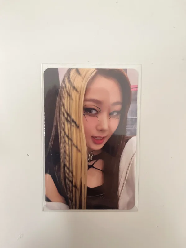 Girls Digipack Ver.