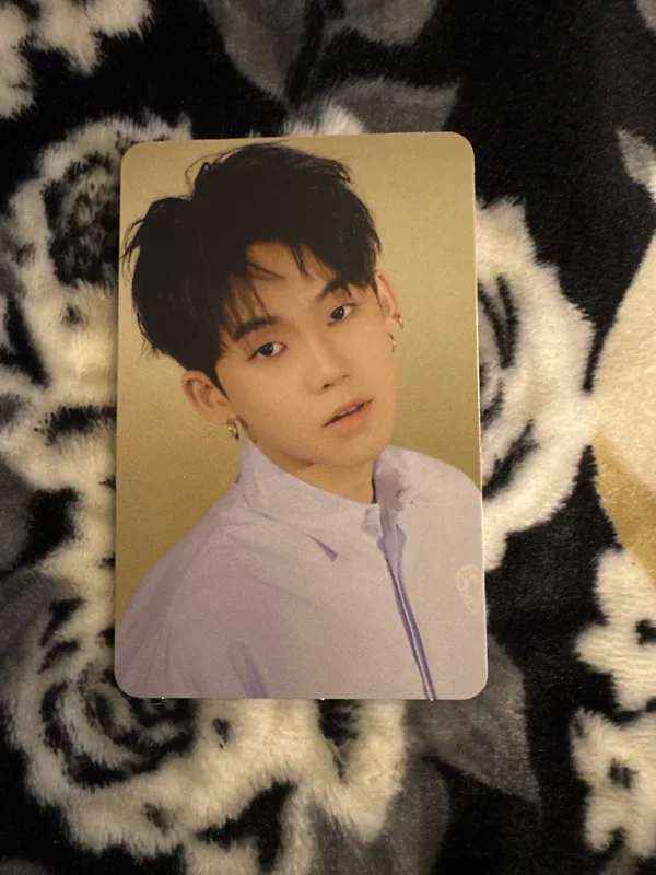 THE FIRST STEP : CHAPTER ONE WHITE ver.