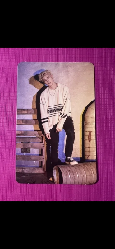 Bang Chan Cle 2 : Yellow Wood