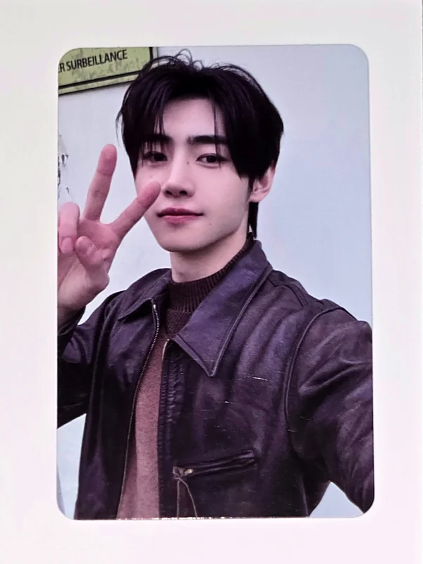 SUNGHOON ROMANCE : UNTOLD KPOP MERCH