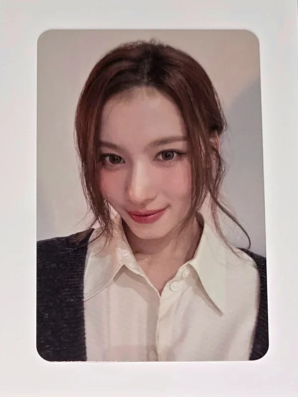 TWICE TEN: The Story Goes On Cast Ver. SANA pc