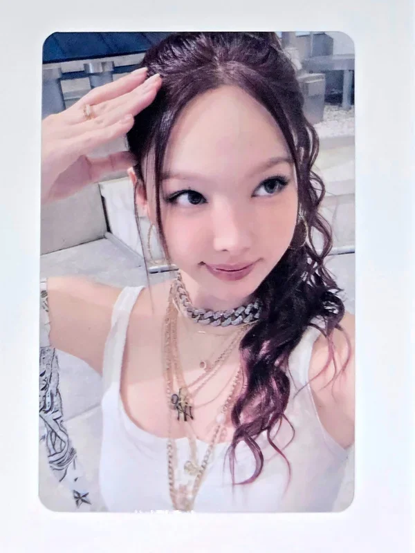 NAYEON TWICE THIS IS FOR YIZHIYU 1.0