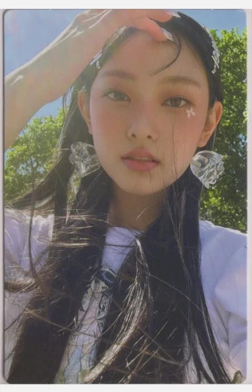 HAERIN NEWJEANS X LINE FRIENDS POP-UP STORE NJ GET UP PHOTOCARD SET