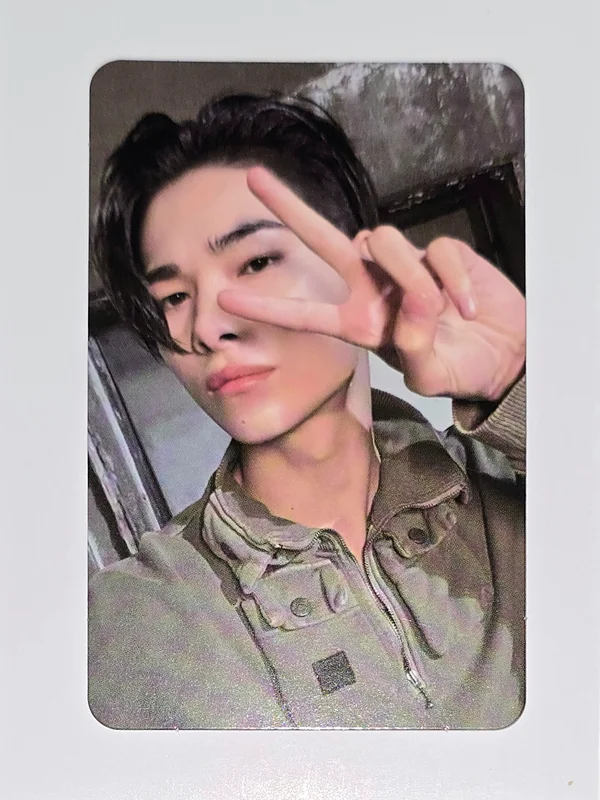 NI-KI ROMANCE : UNTOLD KPOP MERCH