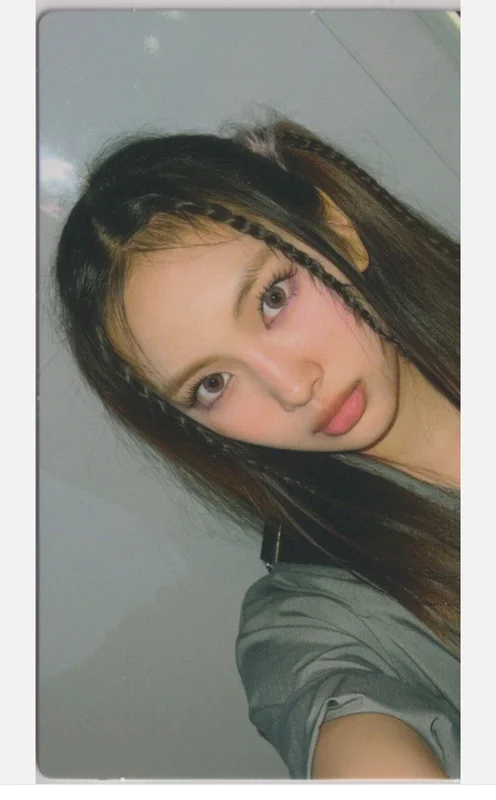 HYEIN NEWJEANS X LINE FRIENDS POP-UP STORE NJ GET UP PHOTOCARD SET