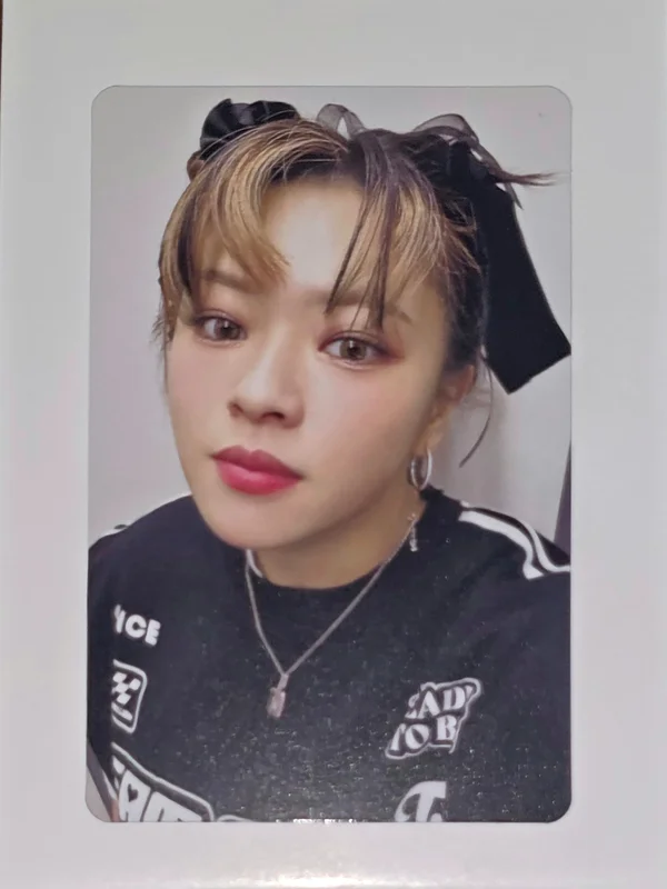JEONGYEON READY TO BE in JAPAN DVD Limited Edition