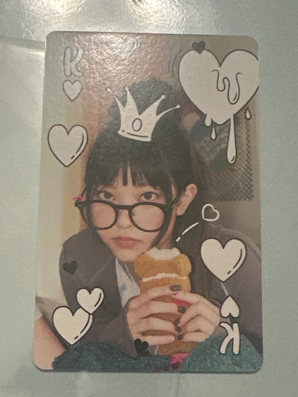 NewJeans 2023 SEASONS GREETINGS