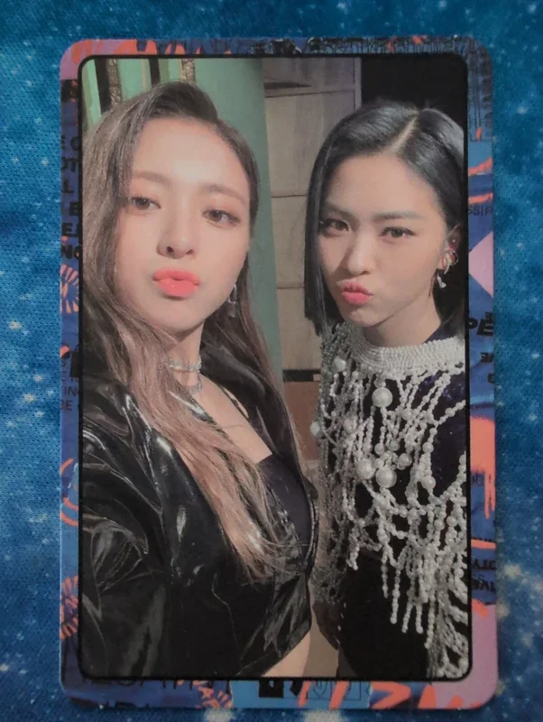 IT'z ME YUNA and RYUJIN
