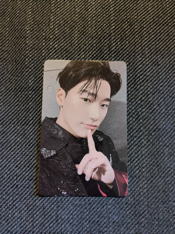 San: ATEEZ 2025 World Tour 'In Your Fantasy' Random Photocard Pack