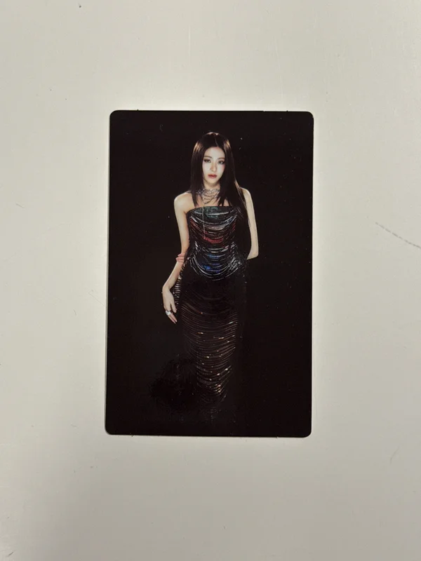 Yunjin tour trading card