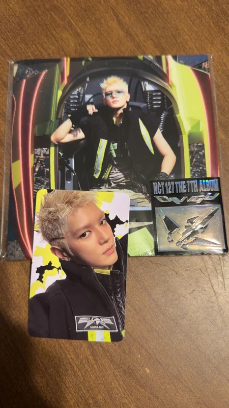 BLINGY JET Poster Ver.