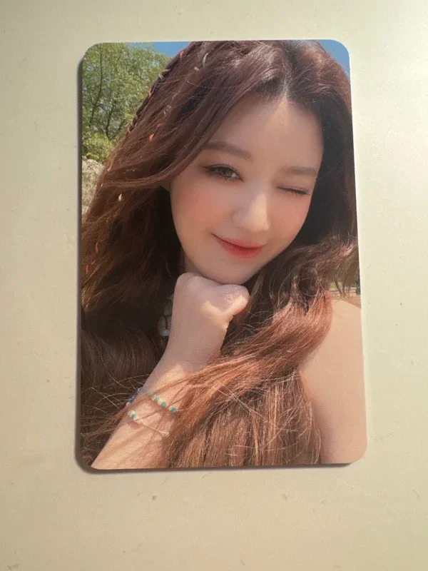 2023 (G)I-DLE WORLD TOUR [I am FREE-TY] IN SEOUL PHOTOCARD SET